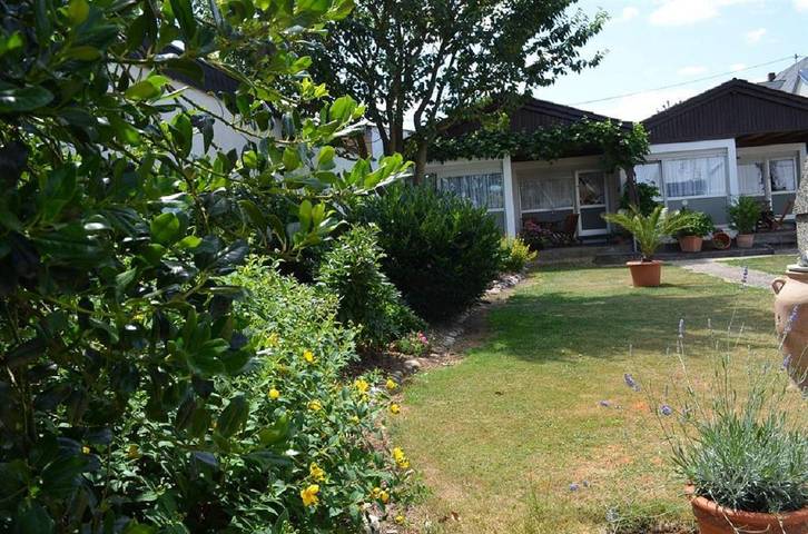 Ferienwohnung für 4 Personen, mit Terrasse und Sauna sowie Garten, mit Haustier in Schweich an der Römischen Weinstraße - 4