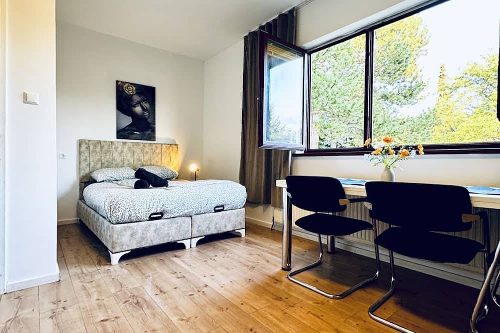 Apartamento entero, Beautiful Room + Garden | Easy Access to Belvedere in Viena, Donau Niederösterreich