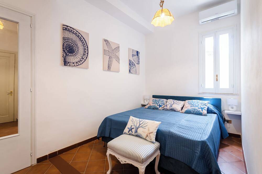 Haus mit privatem Tennisplatz, Pool, 300 m zum Strand, Wifi, Klima, 8 Personen in Isola (Italien), Syrakus