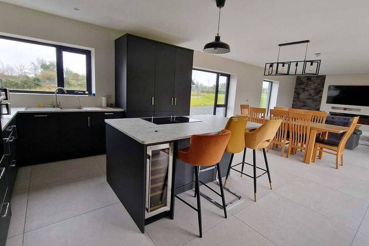 Holiday rental for 9 people, with garden, with pets in Carlingford