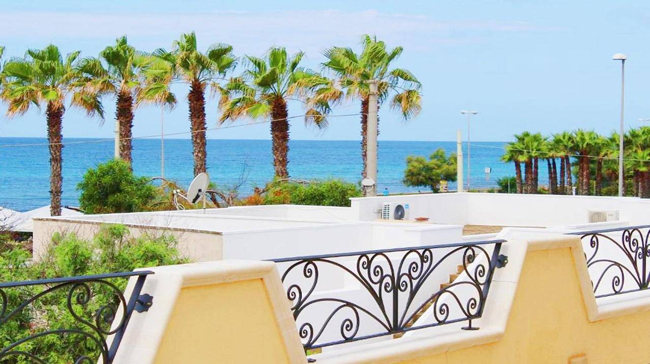 Appartement entier, Attico Relax Vista Mare a Due Passi dalla Spiaggia in Marina di Pescoluse, Torre Vado