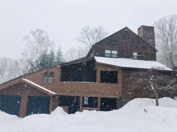 Vacation Home for 12 Guests in Killington, Vermont, Picture 2