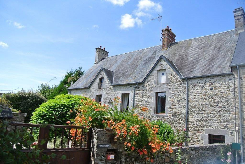 Maison De Vacances pour 4 Personnes dans Heugueville-sur-Sienne, Cotentin