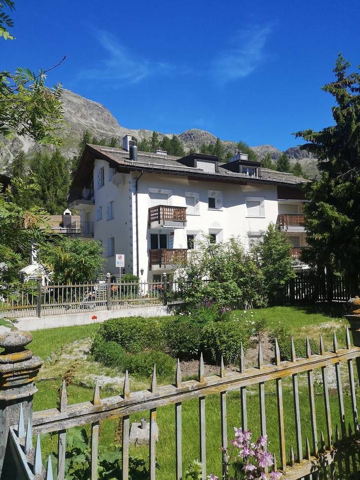 Ferienwohnung für 4 Personen, mit Balkon und Garten in Sils im Engadin/Segl