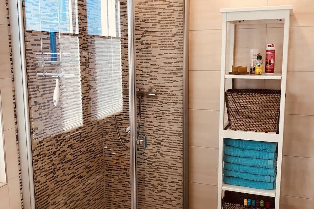 Hausboot \"Elandi\" - Erholung, Spaß & Luxus in Großer Goitzschesee, Bitterfeld-Wolfen