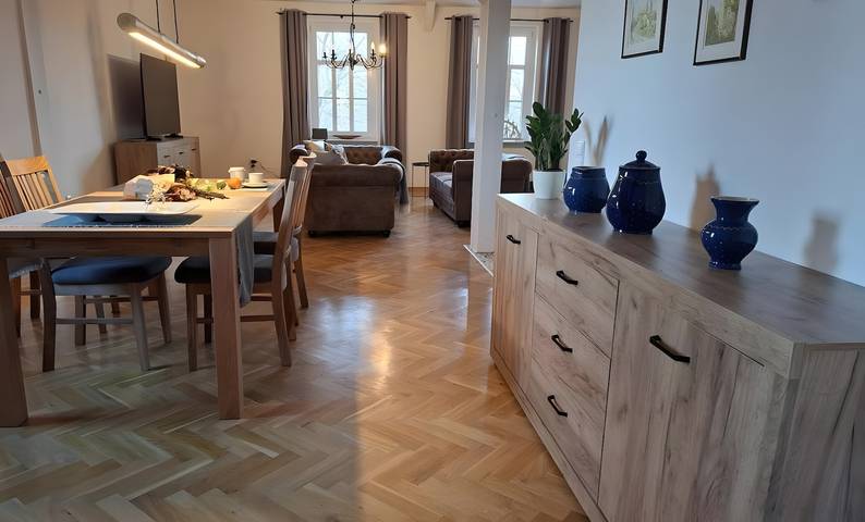 Ganze Wohnung, Holiday Apartment Henry - Auszeit unter alten Balken in Arnstadt (Thüringen), Arnstadt
