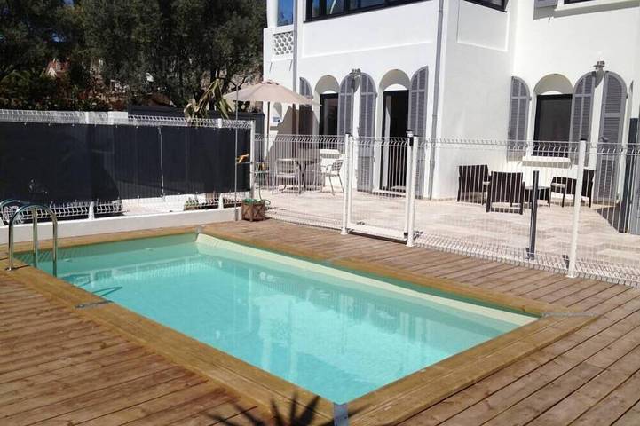 Maison de vacances pour 4 personnes, avec jardin ainsi que balcon et piscine à Sanary-sur-Mer