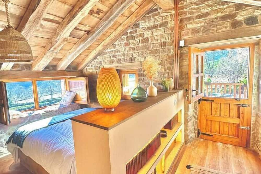 Los Caballos: Your Perfect Cabin in Vega de Pas, Cordillera Cantábrica
