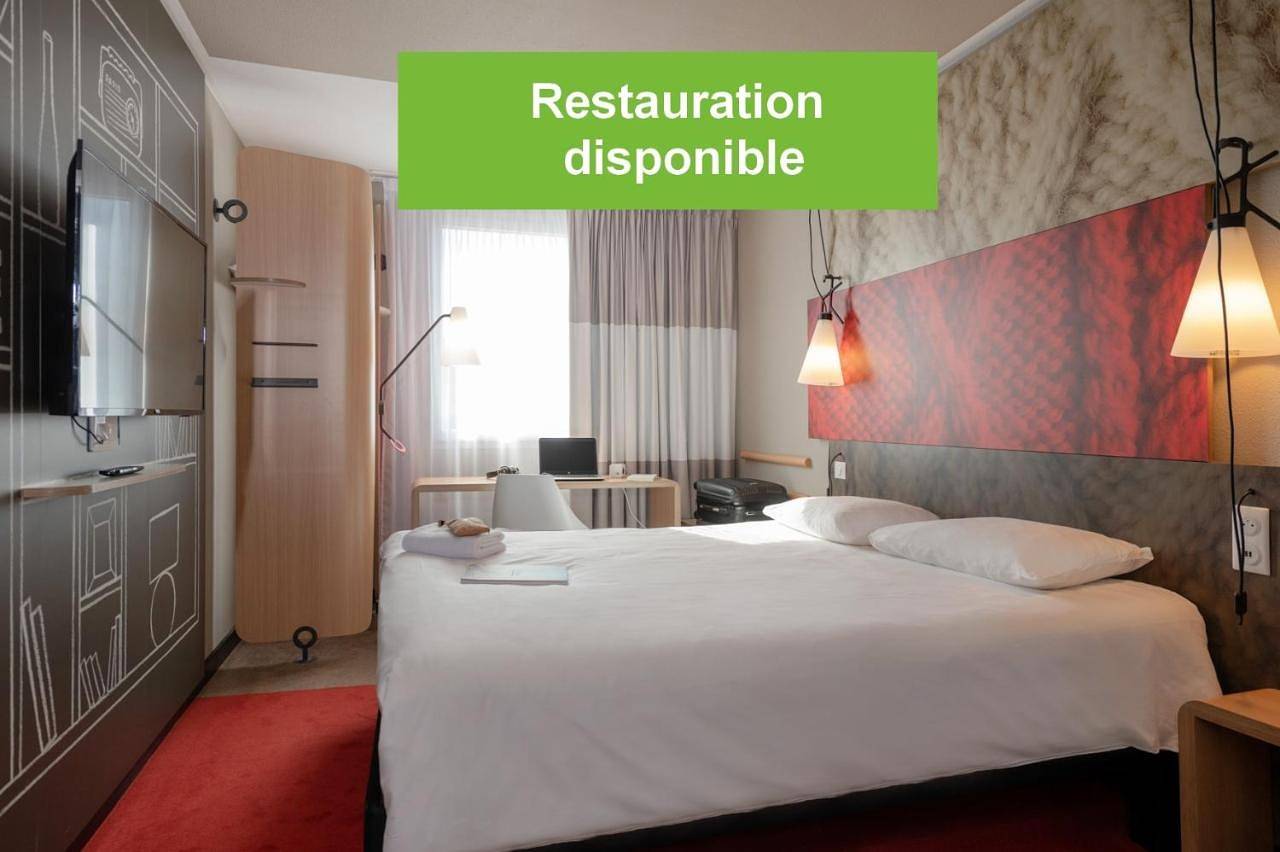 Hôtel pour 2 personnes avec terrasse in Melun, Seine-et-Marne