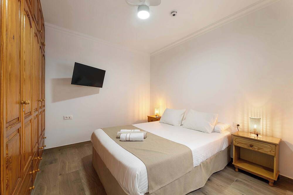 La Graciosita  Coastal Escape  by Bayside in La Graciosa, Parque Natural Archipiélago Chinijo