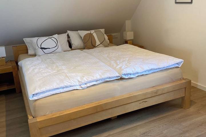Ganze Wohnung, Neue , Moderne , Lichtdurchflutete 60qm Ferienwohnung 🌸 in Hallerndorf, Landkreis Forchheim