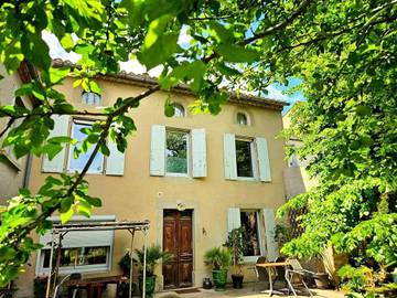 Chambre d’hôte pour 4 personnes, avec jardin et piscine à Puichéric