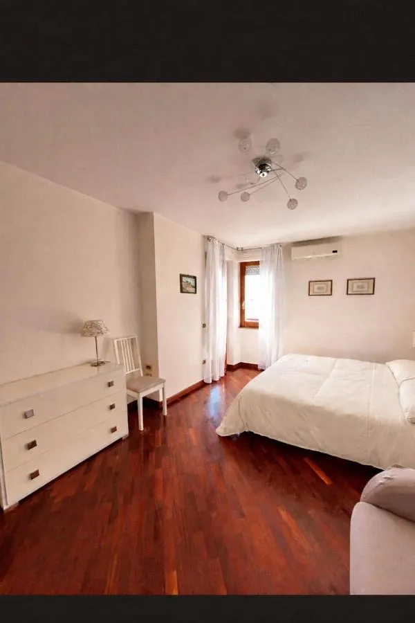 Apartamento de vacaciones para 4 personas, con jardín y vistas - 1