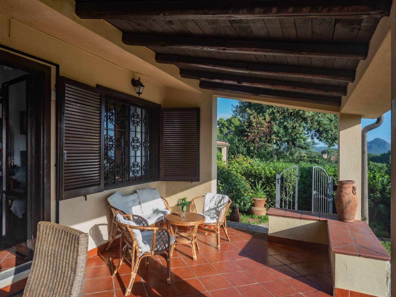 Herrliche freistehende Villa mit Meerblick und nur wenige Gehminuten vom Strand in Costa Rei, Muravera