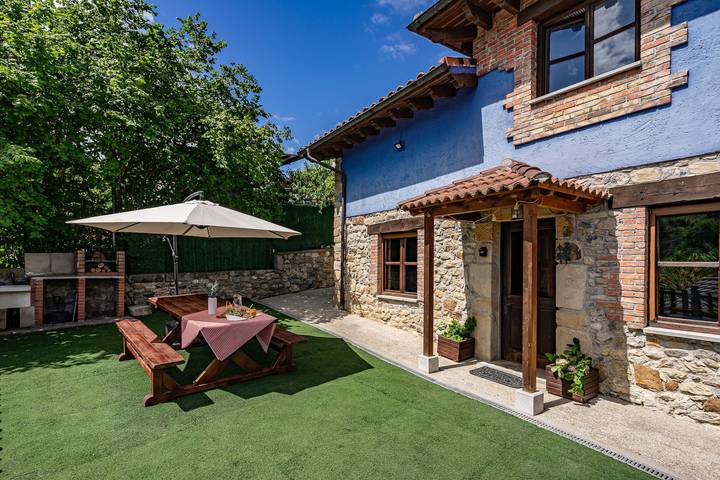 Casa rural para 4 personas, con Balcón y Jardín en 
