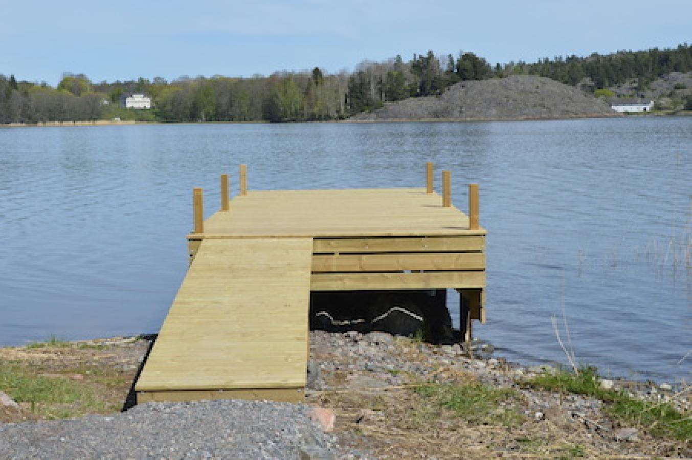 Angler-Ferienhaus 50 Meter vom Wasser in Vikbolandet