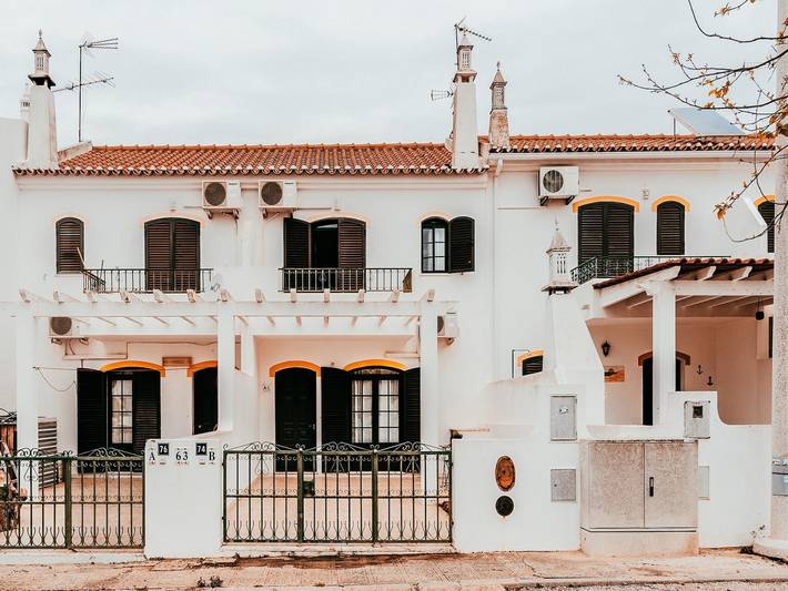 Casa de férias para 6 pessoas, com jardim e varanda, adaptado a crianças em Praia Verde