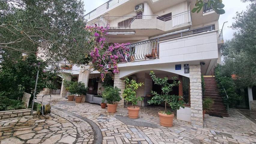 Apartamento de vacaciones para 6 personas, con jardín y terraza - 1