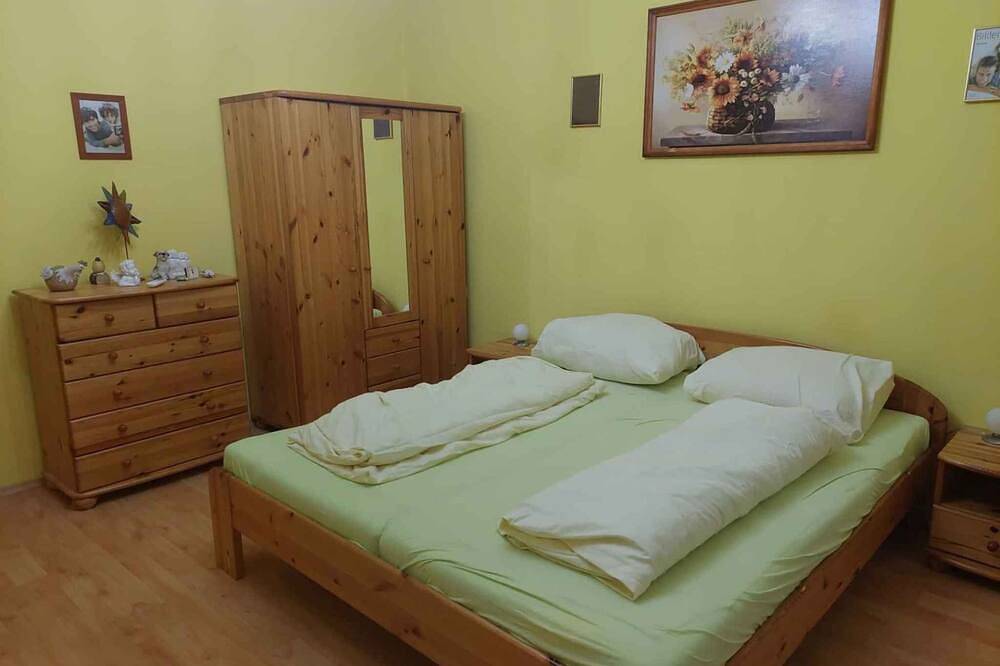 Ferienhaus für 6 Personen mit grossem Pool in Balatonszentgyörgy, Plattensee Südufer