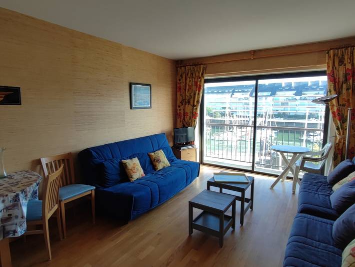 Gîte pour 4 personnes, avec balcon dans Plage du Nau - 2