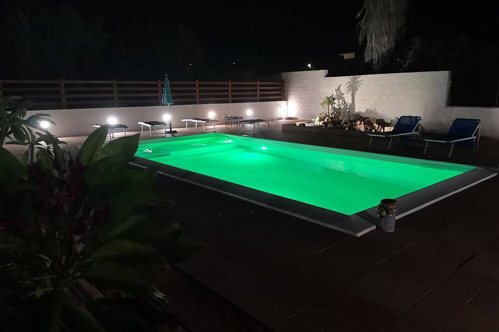 Apartamento entero, Gambo Verde, apartamento en villa con jardín y maravillosa vista panorámica. in Sciacca, Provincia de Agrigento