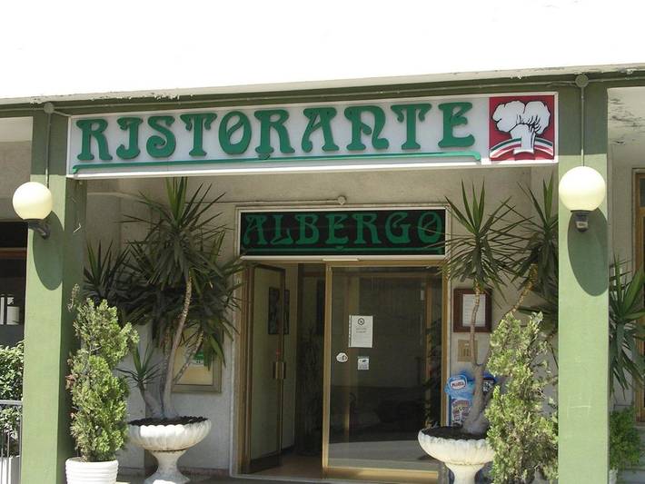 Appartamento per 2 persone, con Balcone e Terrazza a Falconara Marittima