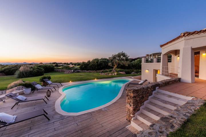 Villa pour 8 personnes, avec terrasse et jardin dans Costa Smeralda - 3