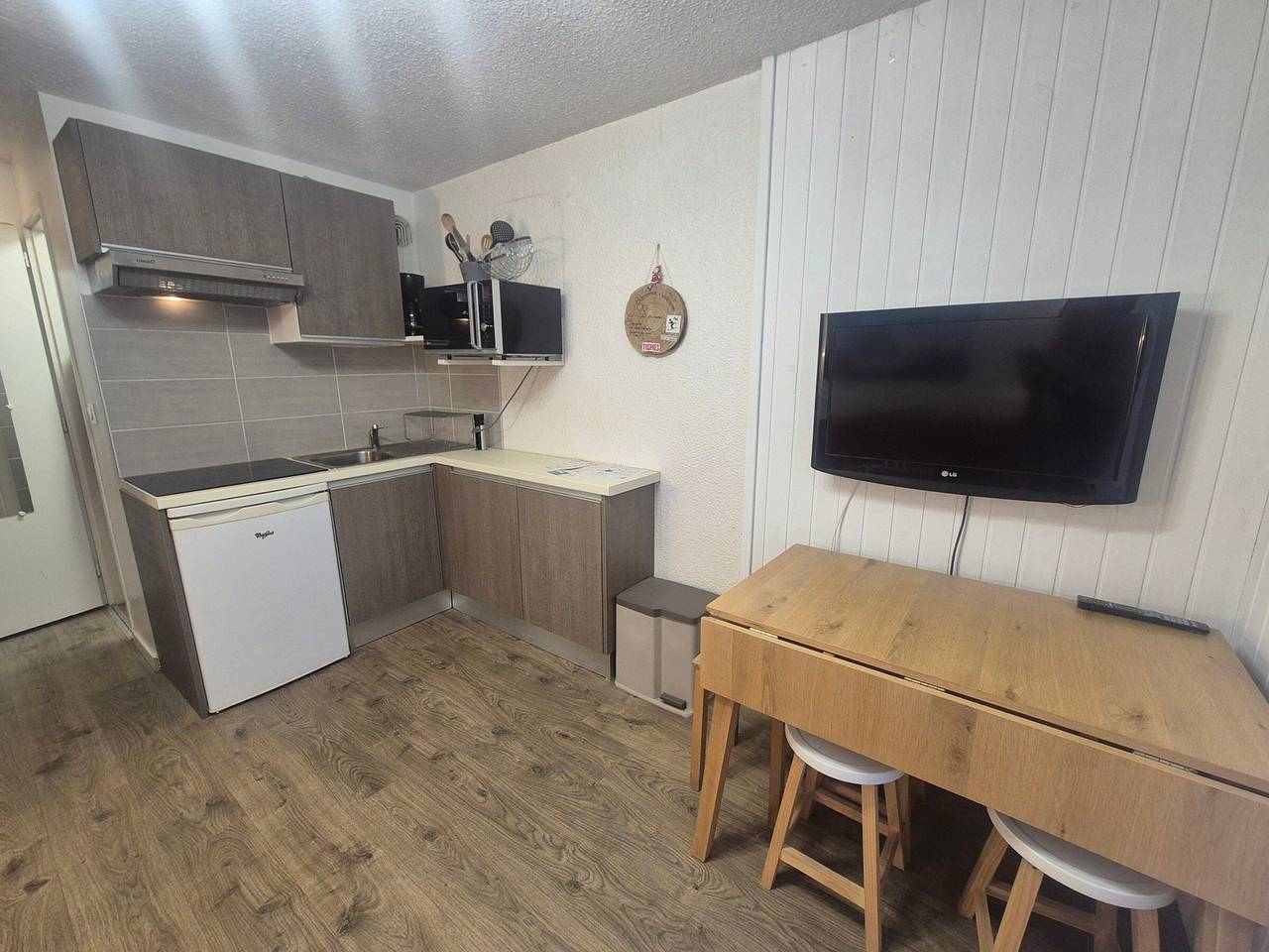 Entire studio, Renovated studio with balcony, near slopes, pets allowed in Tignes, Massif de la Vanoise