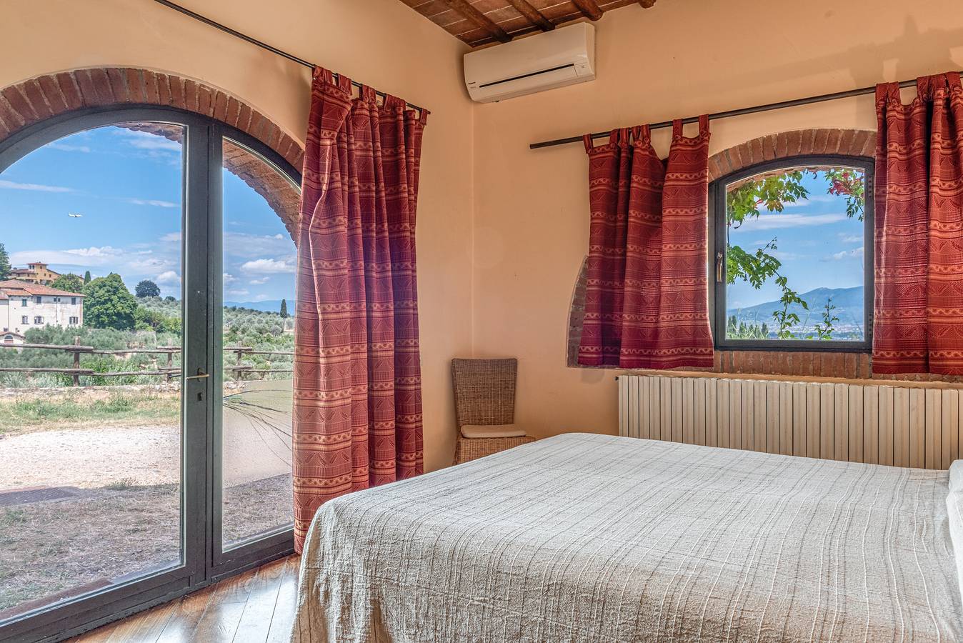 Ganze Wohnung, Apartment 'Il Poderaccio Vecchio' mit Gemeinschaftspool, Wlan und Klimaanlage in Scandicci, Florenz Provinz