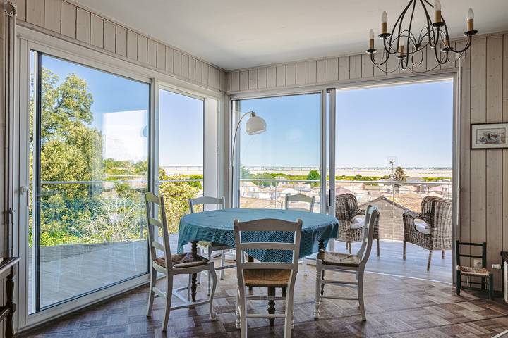 Location de vacances pour 7 personnes, avec jardin à Saint-Trojan-les-Bains