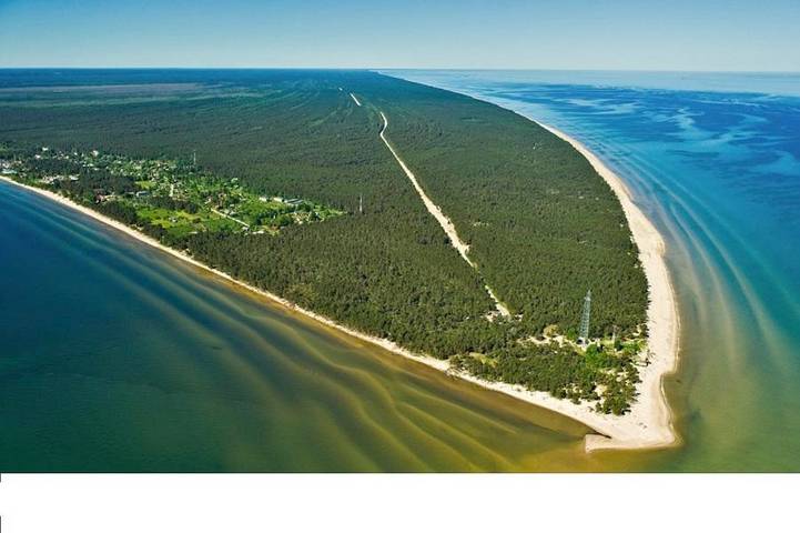 Location de vacances pour 10 personnes, avec balcon ainsi que jardin et jacuzzi dans Kolka