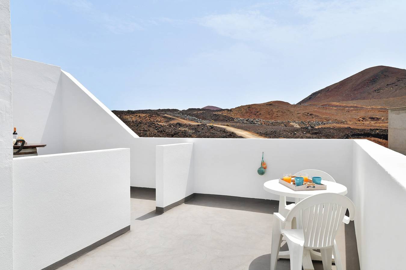 Apartamento entero, Casa de vacaciones "Viviendas El Pescador - Timón" con vistas al mar, terraza privada y Wi-Fi in El Golfo, Parque Nacional de Timanfaya
