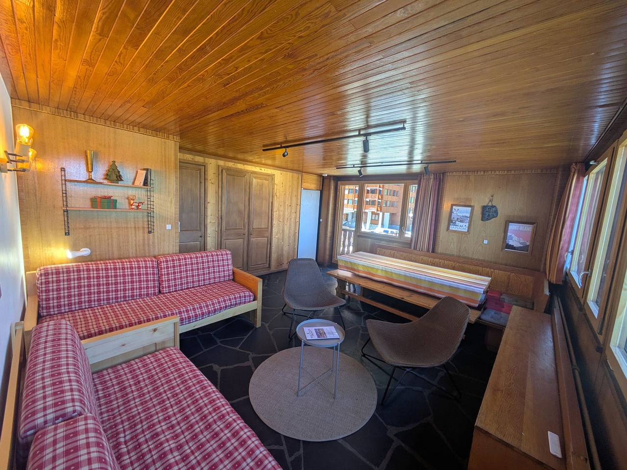 Geheel appartement, Bright 3-room apartment, sleeps 8, near slopes in Plagne Centre, La Plagne-Tarentaise