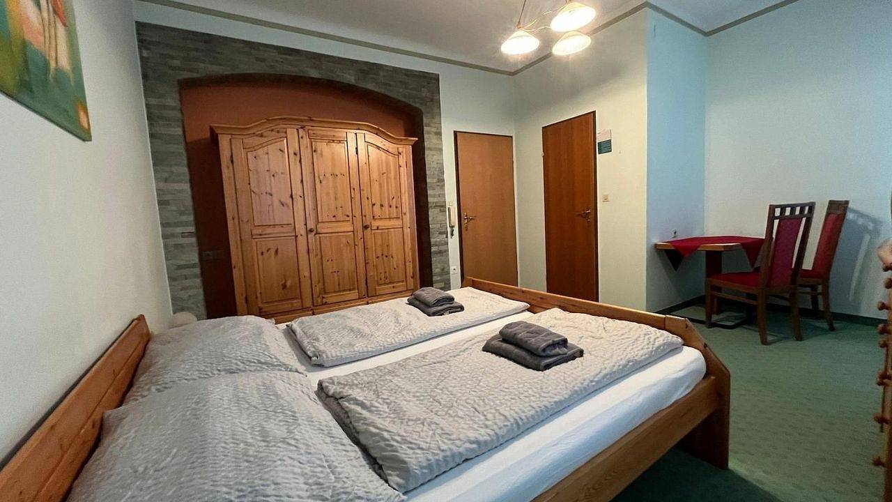 Doppelzimmer für 2 Personen (12 m²) in Sankt Pölten in Sankt Pölten, Traisental