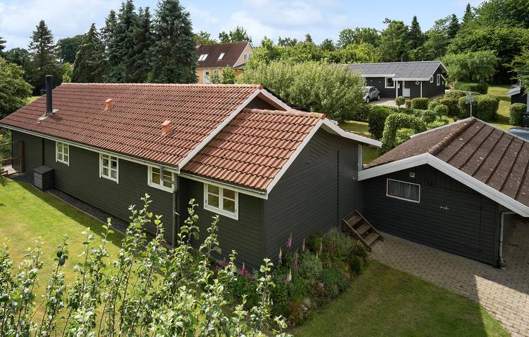Feriehus for 6 personer med terrasse in Bakkebølle, Vordingborg