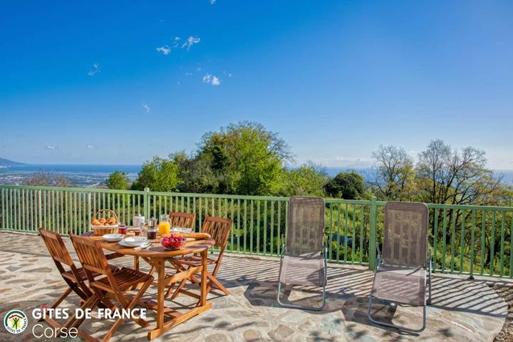 Gîte pour 2 personnes, avec Terrasse à Loreto-di-Casinca