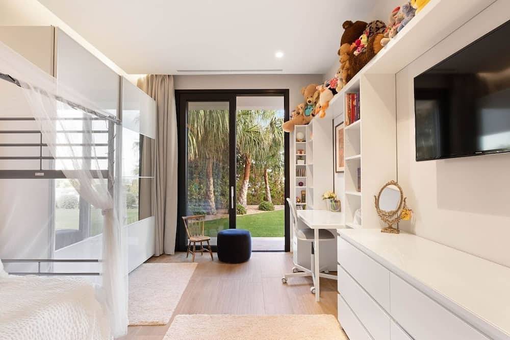 Villa Son Mares in Badia Blava, Lluchmayor