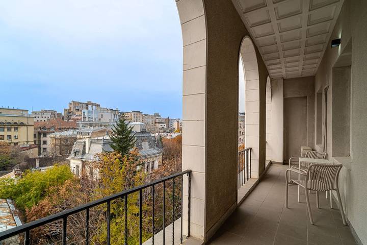 Gîte pour 12 personnes, avec balcon, adapté aux familles à Bucarest - 4