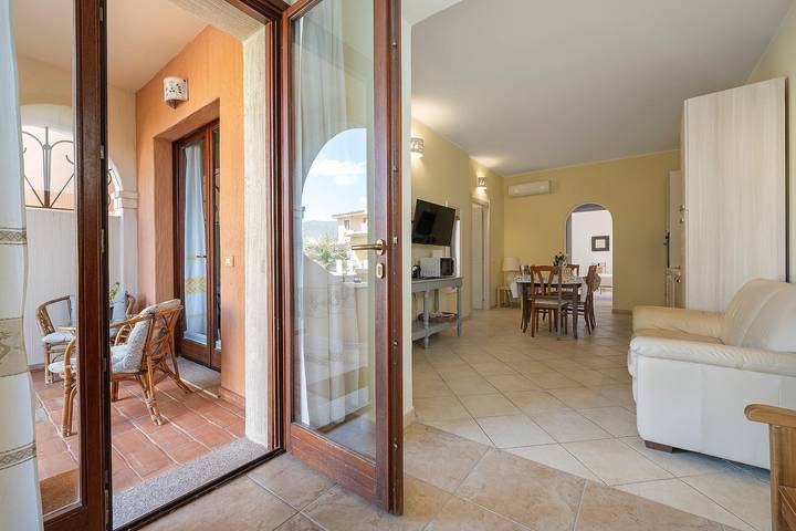 Ganze Wohnung, Ferienwohnung "Elga" mit Garten & WLAN in Crabonaxa/Villasimius, Villasimius