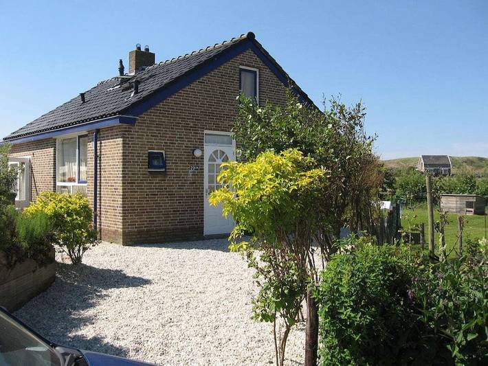 Ferienhaus für 3 Personen, mit Terrasse und Garten in Schoorl