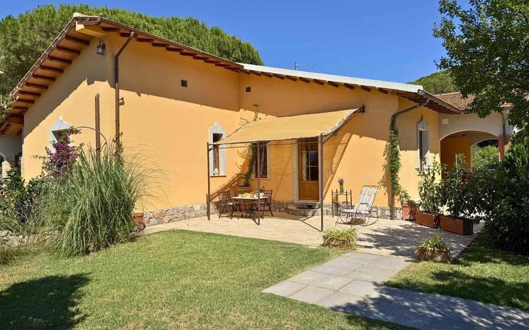 Villa pour 2 personnes, avec Terrasse ainsi que Jardin et Piscine à Grosseto - 4