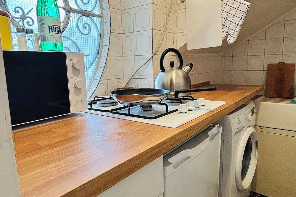 Ganze Wohnung, Apartment with panoramic view for 2 persons in Fiuggi, Frosinone Provinz