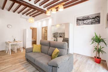 Apartment for 4 People in El Barrio, Alicante, Photo 1