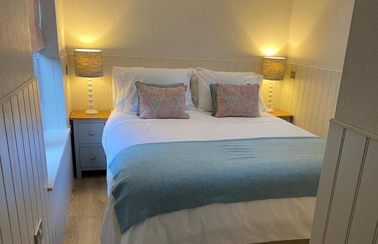 Holiday home for 2 people, with terrace, with pets in Edinburgh