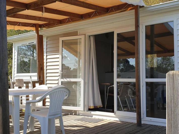 Location de vacances pour 6 personnes, avec terrasse dans Bayas - 2