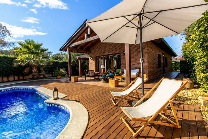 Location de vacances pour 6 personnes, avec jardin à Vidreres - 4