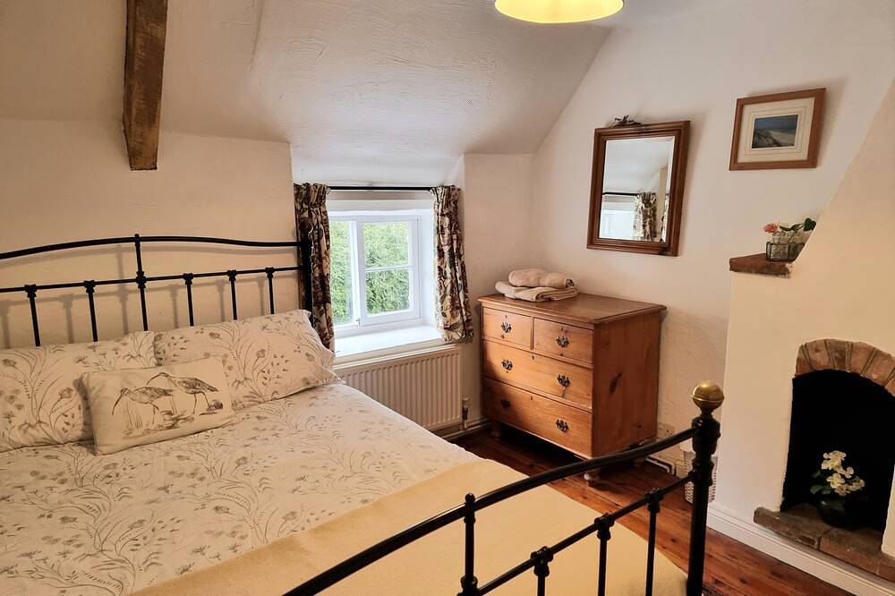 A self catering cottage that sleeps 4 guests  in 2 bedrooms in Stiffkey, Norfolk Coast