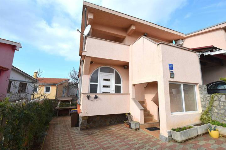 Ferienwohnung für 5 Personen, mit Balkon, mit Haustier in Pinezici - 2