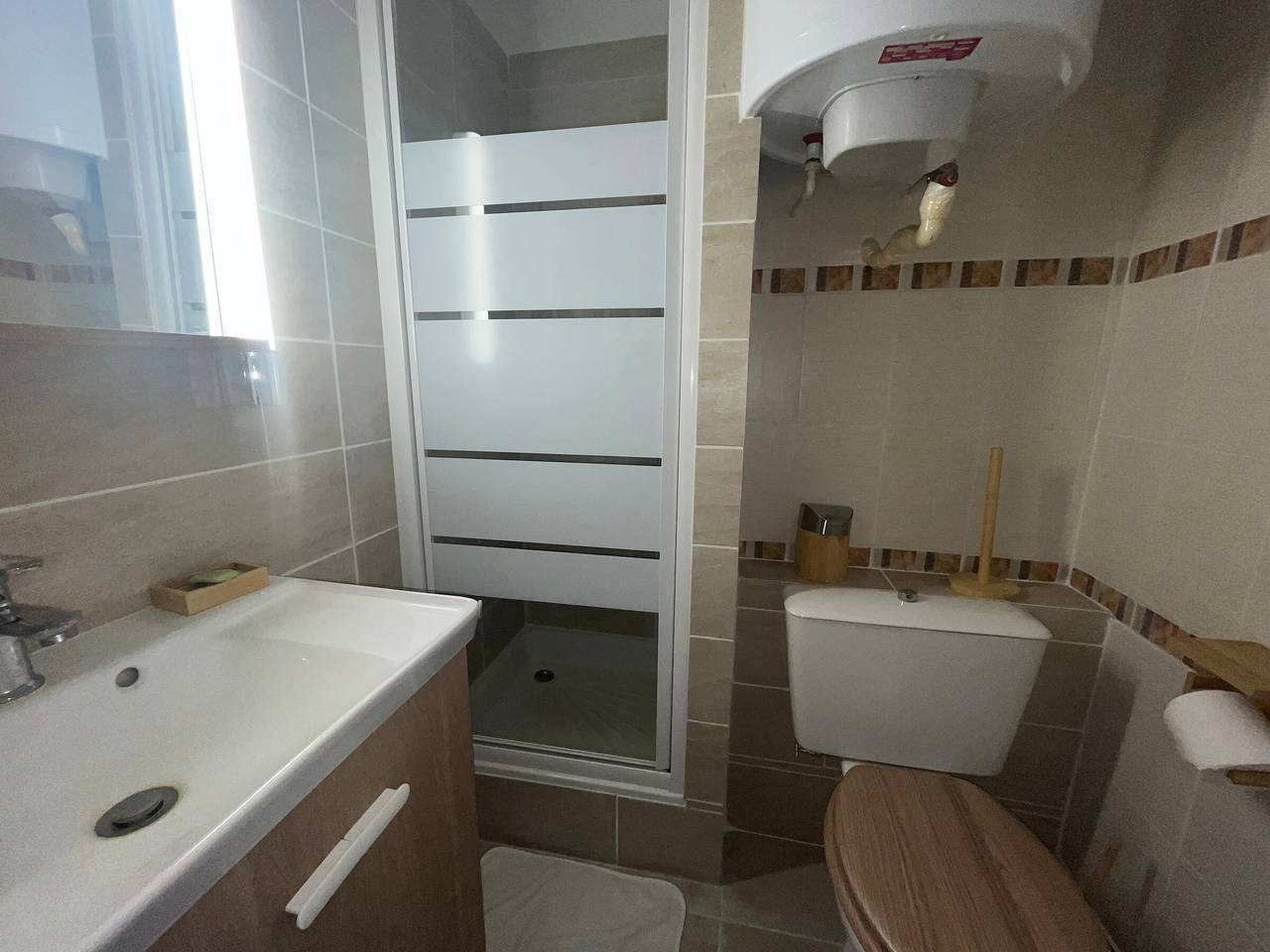 Hel leilighet, Cozy studio near beach, pets allowed in Sete, Middelhavskysten (Frankrike)