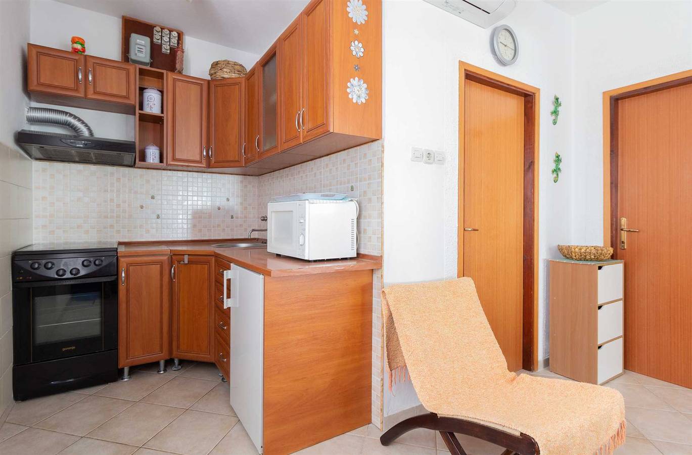 Ganze Wohnung, Gemütliche Fewo für 4-6 Personen | 270 vom Strand | Ruhige Lage in Privlaka, Zadar